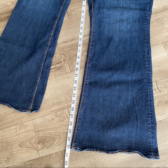AE Hi-Rise Artist Flare jeans size 20 - Picture 3 of 7